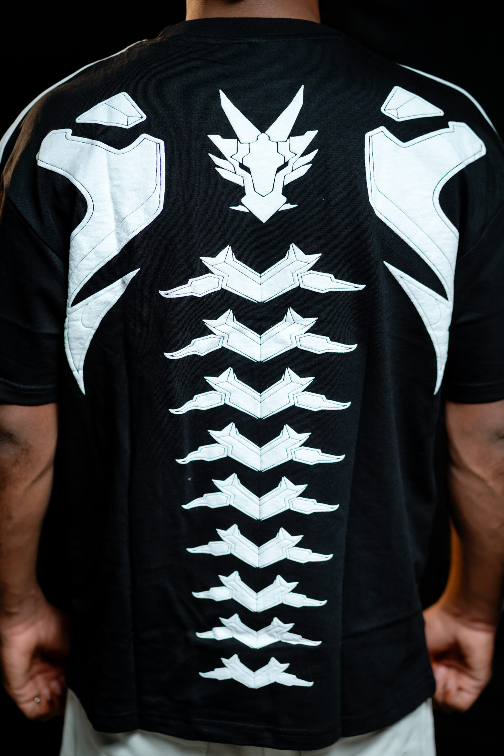 Kaiju 8 - White Premium Oversized - Image 3